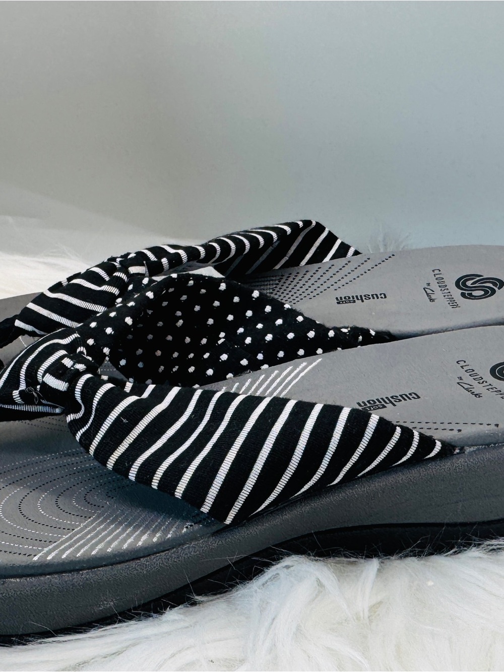 Clarks Arla Glison CloudSteppers Women’s Sandals Black White size 8 polka dot - Picture 8 of 9